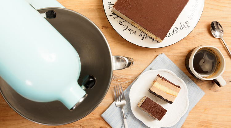 KitchenAid | 摩卡冻芝士蛋糕的做法