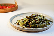 芽菜干煸豆角的做法