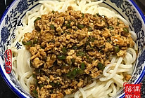 青椒鸡蛋打卤面的做法