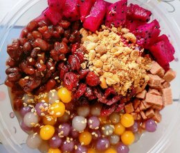 冰凉一夏~水果冰粉的做法