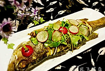 萝卜苗苹果醋煎海鲈的做法