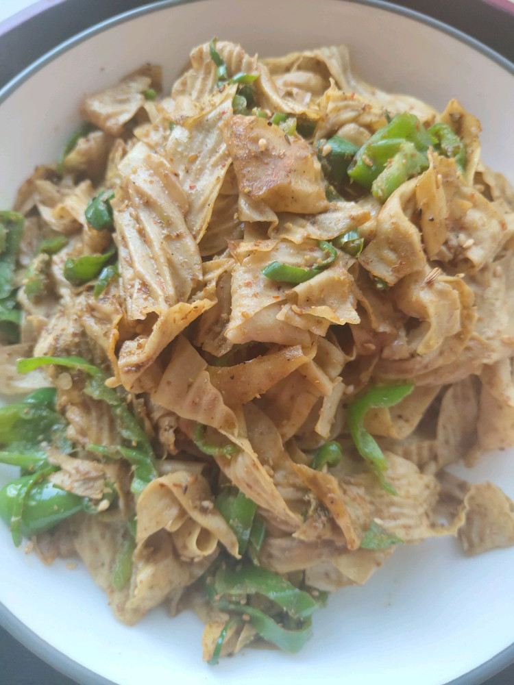 孜然豆皮的做法