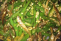 辣椒炒小鱼的做法