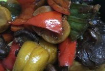 栗子焖香菇的做法