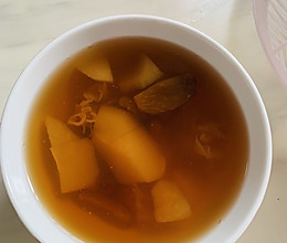 出胶银耳雪梨汤的做法
