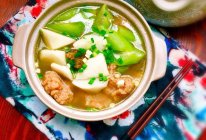 山药酥肉丝瓜汤的做法