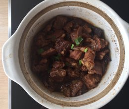 秘制炖牛腩的做法
