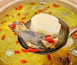 冬天必备乌鸡山药汤的做法