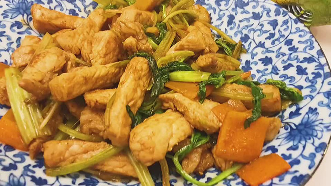 香芹猪扒肉的做法