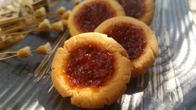 草莓果酱饼干的做法