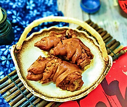 #憋在家里吃什么#皮开肉绽酱猪蹄的做法