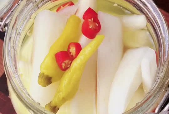 开胃酸辣萝卜的做法