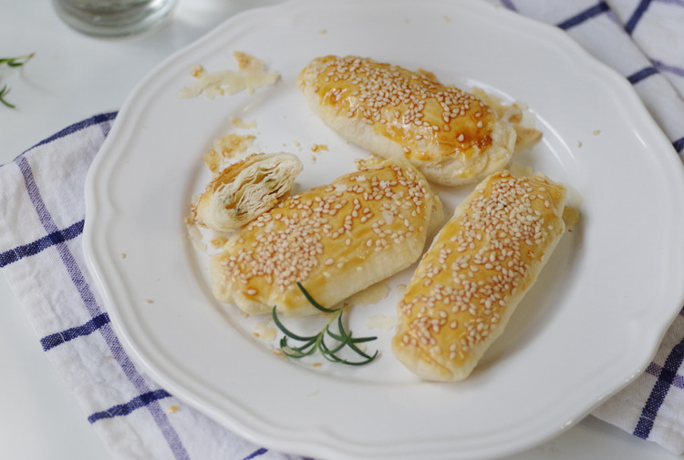 酥到掉渣的30层香酥烧饼的做法