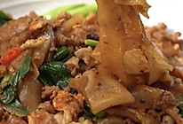 泰国街头小吃猪肉蛋炒河粉的做法
