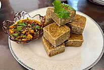 炸臭豆腐的做法