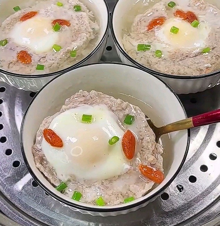 肉沫山药炖蛋的做法