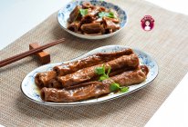 #开启冬日滋补新吃法# 羊汤卤豆筋的做法