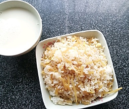 土豆丝鸡蛋炒饭的做法