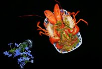 #鲜到鲜得，月满中秋，沉鱼落宴#蒜蓉粉丝大龙虾的做法