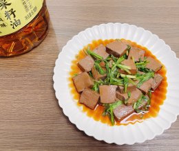 #外婆乡炒出火锅香#爆炒鸭血的做法