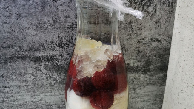 #中秋团圆食味#荔枝杨梅酒的做法