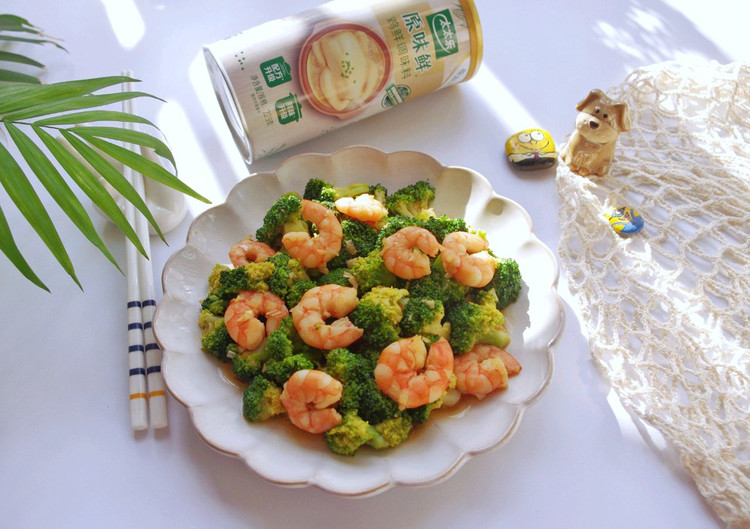 虾仁炒西兰花的做法