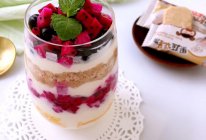 水果酸奶能量杯的做法