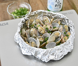 锡纸黄油酒蒸花蛤的做法