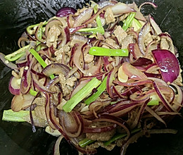 洋葱青椒炒肉的做法
