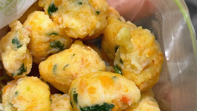 #嗨fun暑假#宝宝辅食 鲜虾鳕鱼丸的做法