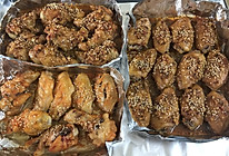 味道超赞的蜜汁蒜香烤翅（烧烤酱料自制）的做法