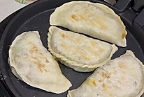#糖小朵甜蜜控糖秘籍#槐花韭菜火腿馅饼的做法