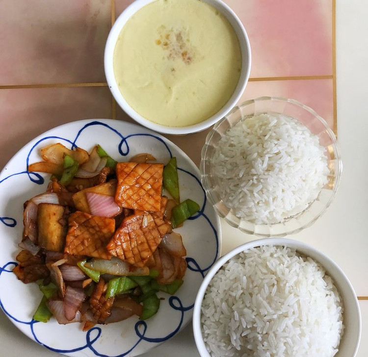杏鲍菇炒豆腐-的做法