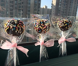 巧克力彩针棒棒糖蛋糕的做法
