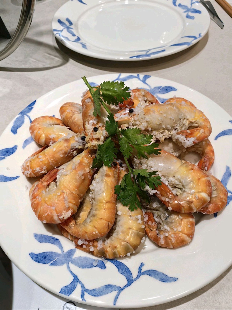 盐焗罗氏虾的做法