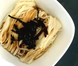 上海葱油拌面——小辰光额咪道的做法