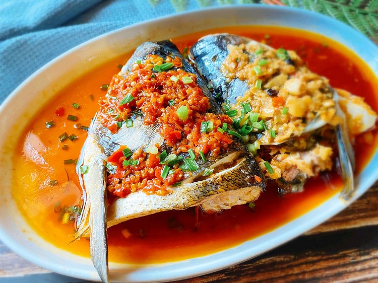 平底锅版剁椒鱼头的做法