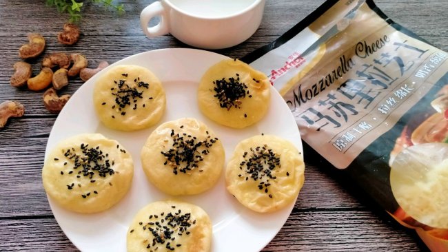 #2022烘焙料理大赛料理组复赛#芝士土豆饼的做法