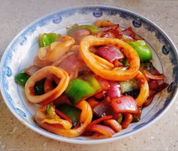 爆炒鱿鱼圈的做法