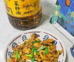 口蘑炒肉#中秋跟着金龙鱼外婆乡小榨菜籽油一起吃香喝辣#的做法