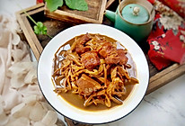 黄花菜烧五花肉#晒出你的团圆大餐#的做法