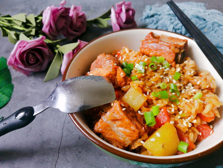 排骨闷饭的做法