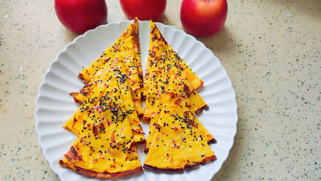 #皇后红玫瑰花式做法#苹果鸡蛋饼的做法