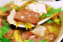 #刘畊宏女孩减脂饮食#酸菜豆腐猪血汤的做法