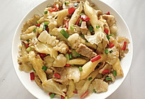 #寻味外婆乡 香满中秋宴# 平菇炒五花肉的做法