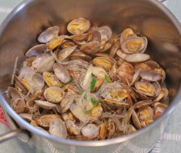 #浪漫七夕 共度“食”光#一口鲜滋味～花甲粉丝煲的做法