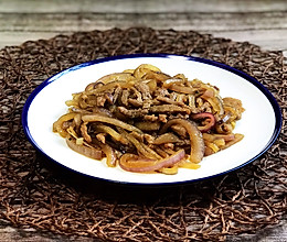 洋葱炒牛肉丝的做法