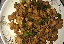 鸡胸肉炒辣椒的做法