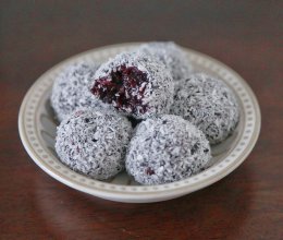 #浪漫七夕 共度“食”光#椰蓉紫米团子的做法