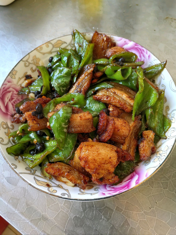 家常小炒肉的做法
